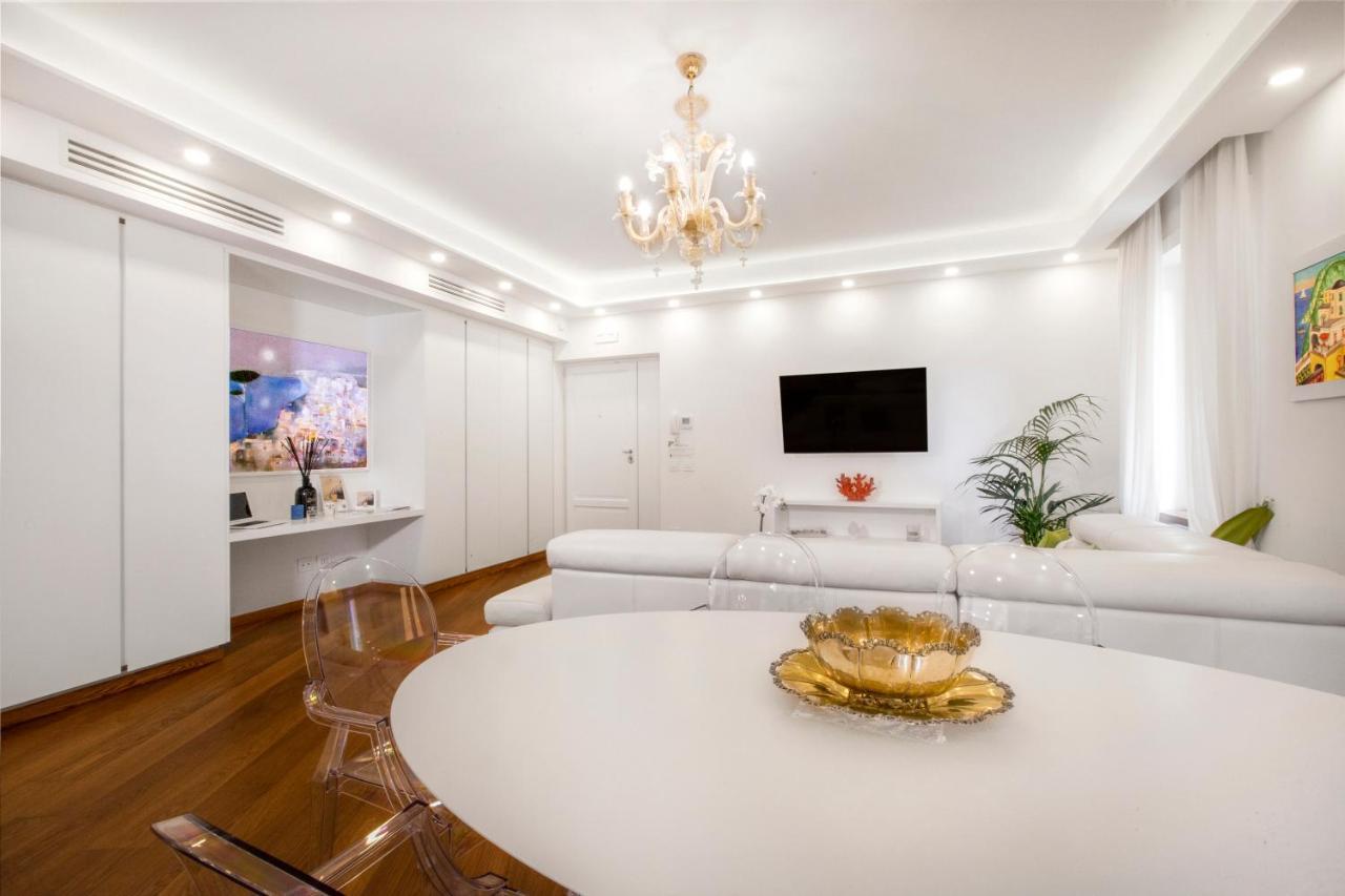 Sorrentovibes - Luxury Home Sea View & Jacuzzi In Sorrento Centre Екстер'єр фото