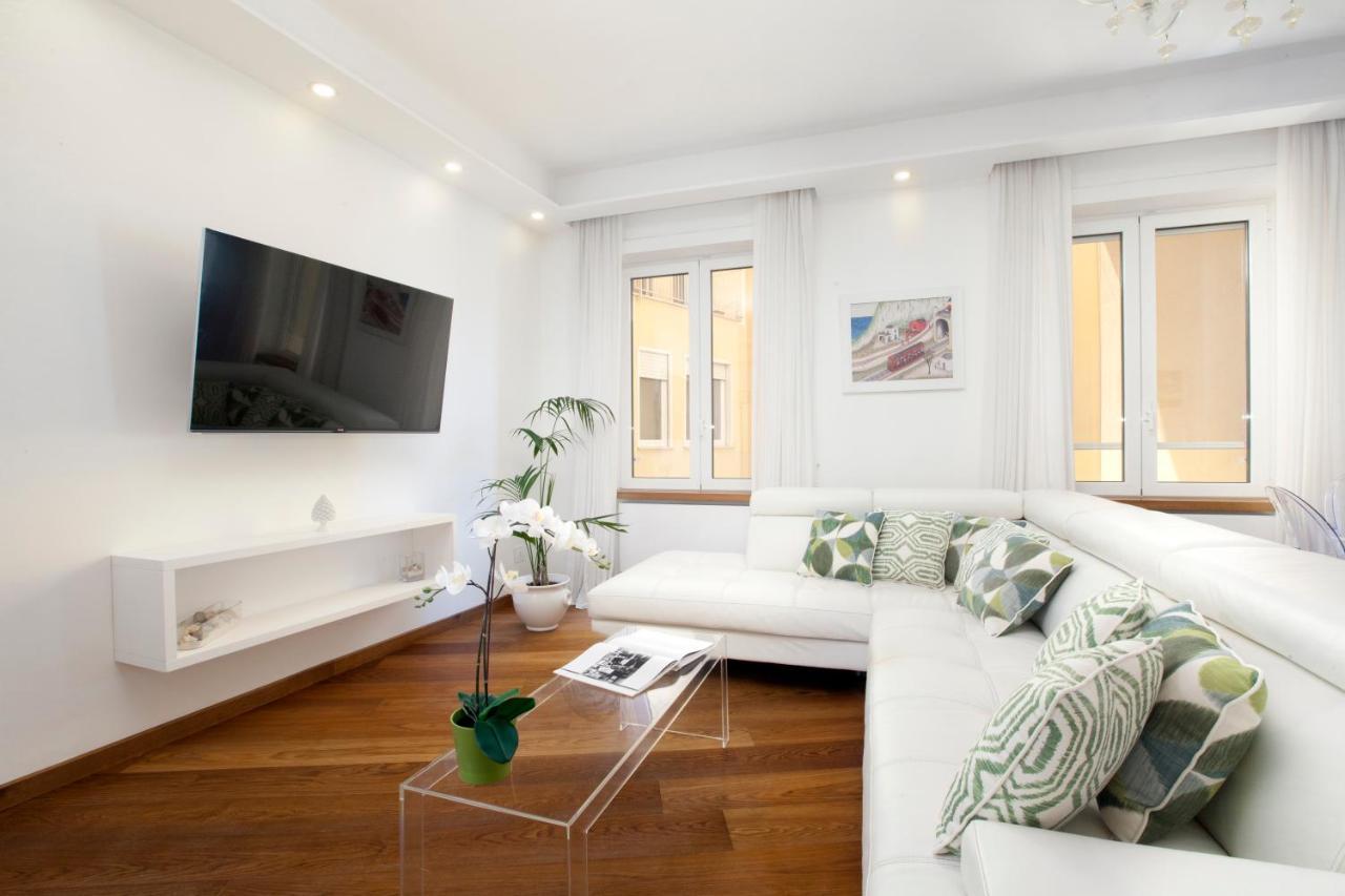 Sorrentovibes - Luxury Home Sea View & Jacuzzi In Sorrento Centre Екстер'єр фото